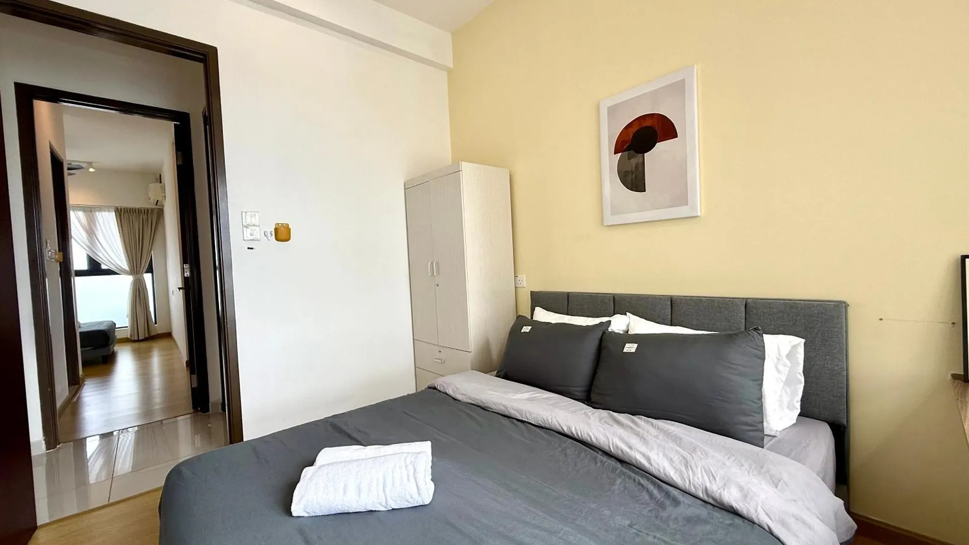 Cg02 Amberside Jb City View 3Br3B 10Pax Top Floor Johor Bahru Apartment
