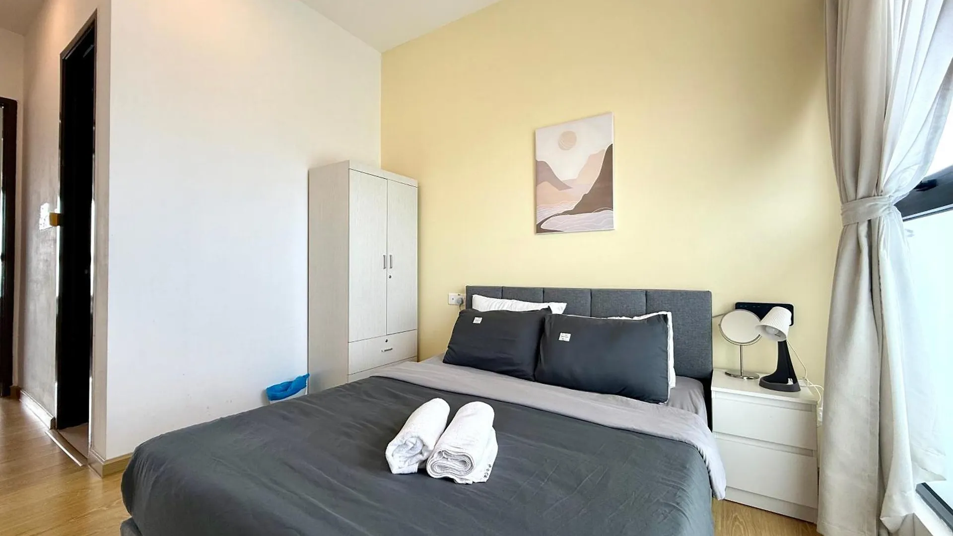 Cg02 Amberside Jb City View 3Br3B 10Pax Top Floor Johor Bahru