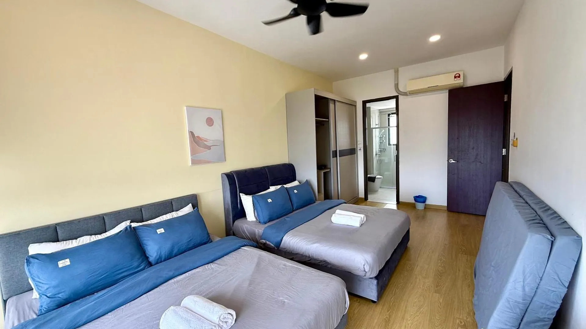 Cg02 Amberside Jb City View 3Br3B 10Pax Top Floor Johor Bahru Apartment