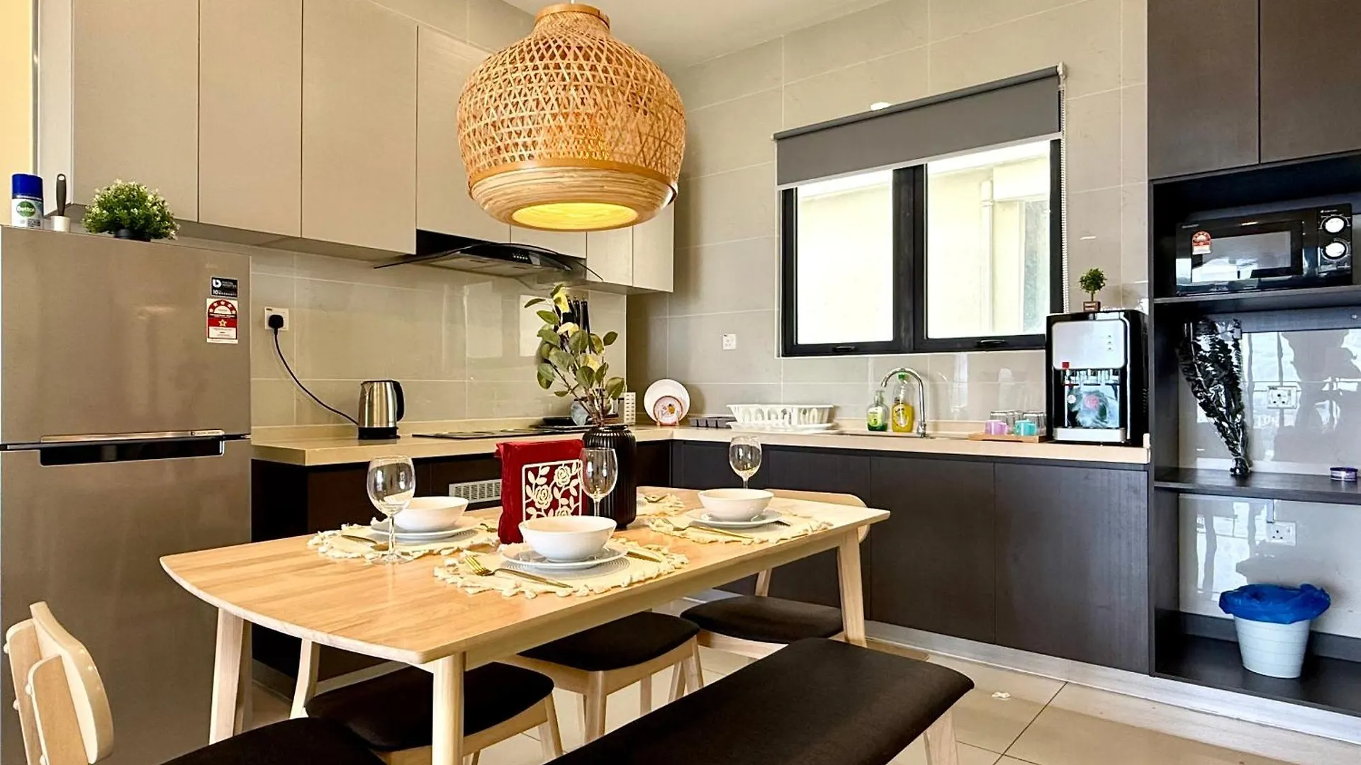 Cg02 Amberside Jb City View 3Br3B 10Pax Top Floor Johor Bahru Malásia